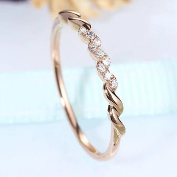 Jewelry - Gorgeous Rose Gold Ring for Women, VIP189